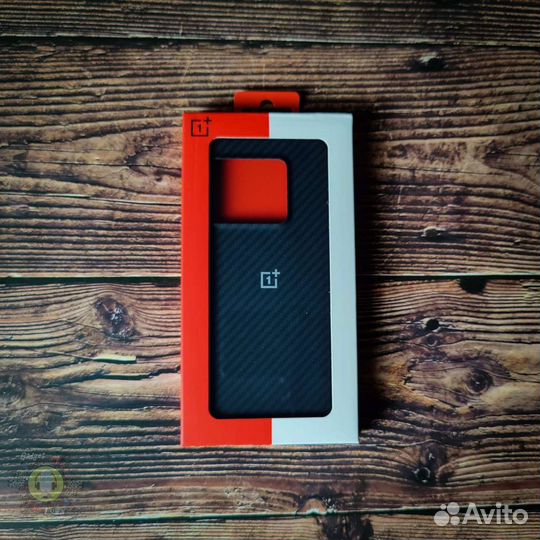 Оригинальные чехлы OnePlus