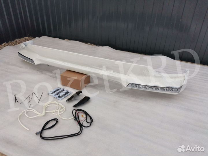 Губа Toyota Land Cruiser 200 12-15г LED в Наличии