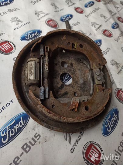 Механизм заднего тормоза (правый) fiat doblo.2012г