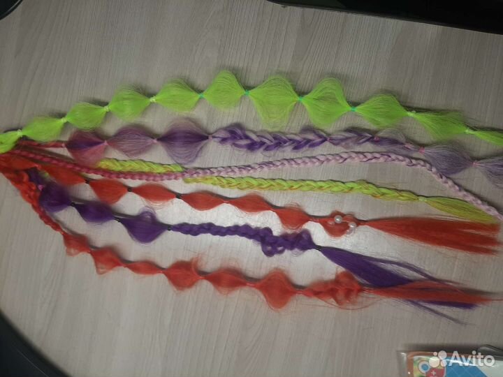 Резинки из конеколона ручной работы