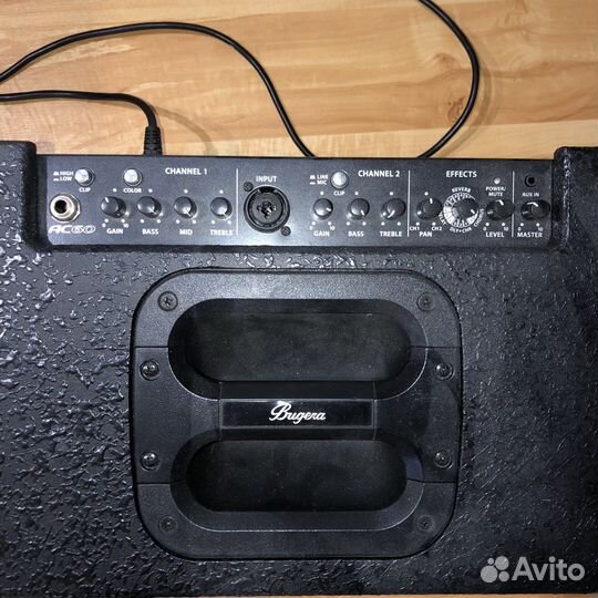 Комбоусилитель Bugera AC60