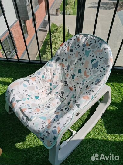Шезлонг кресло качалка 3 в 1 fisher price