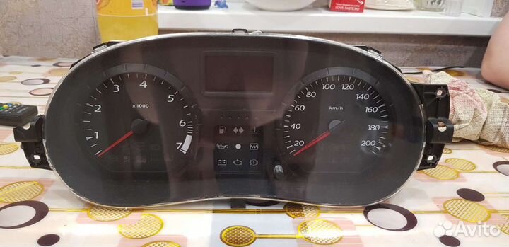 Щиток приборов Рено Дастер