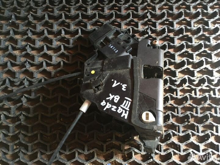 Замок задний левый Mazda 3