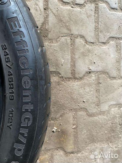 Goodyear EfficientGrip 245/45 R19 102Y