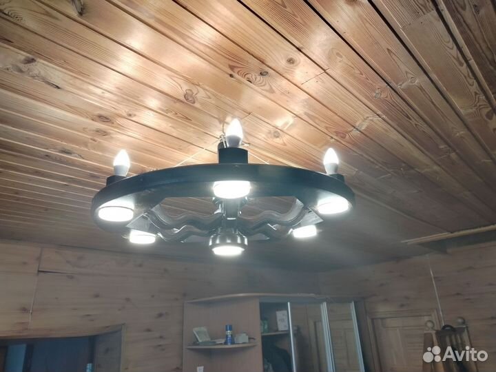 Деревянная люстра 