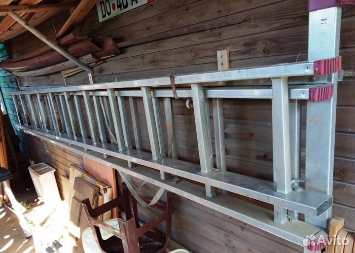 Лестница стремянка трехсекционная