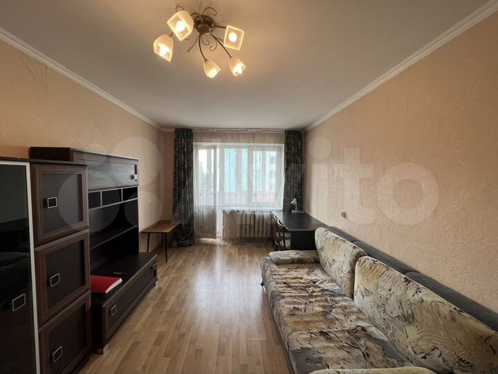 2-к. квартира, 50 м², 6/9 эт.