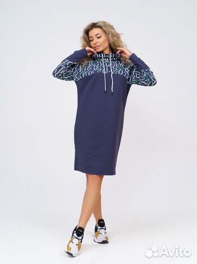 Платье спортивного стиля