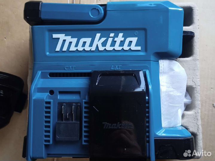 Беспроводная кофемашина Makita DCM501Z