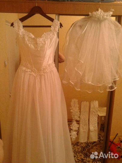 Свадебное платье