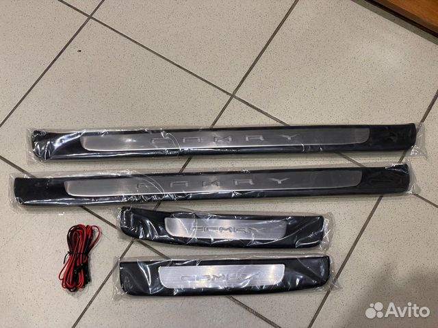 Накладки на пороги светодиодные toyota camry 70