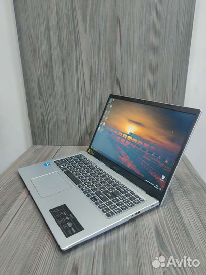 Новый шустрый ноутбук Acer