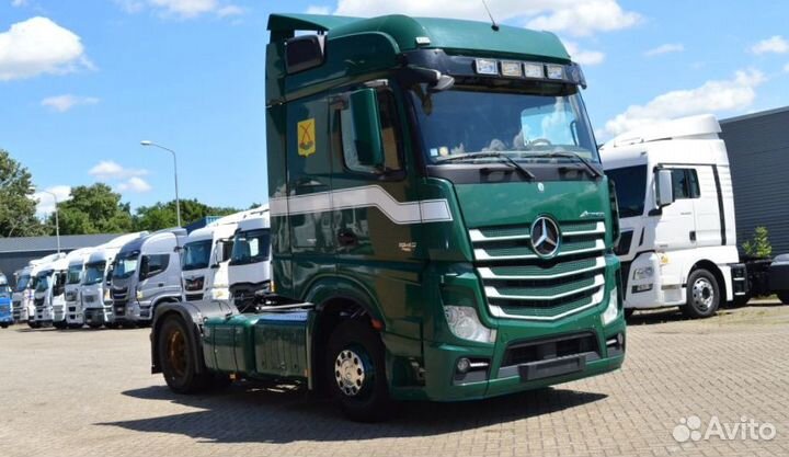 Pазбираем грузовик Mercedes-Benz Actros mpiv с 201