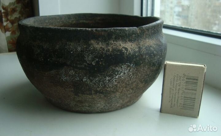 Керамический горшок старинный