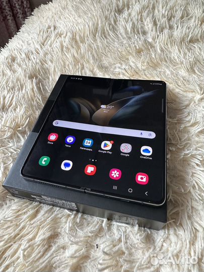 Samsung Galaxy Z Fold4, 12/256 ГБ