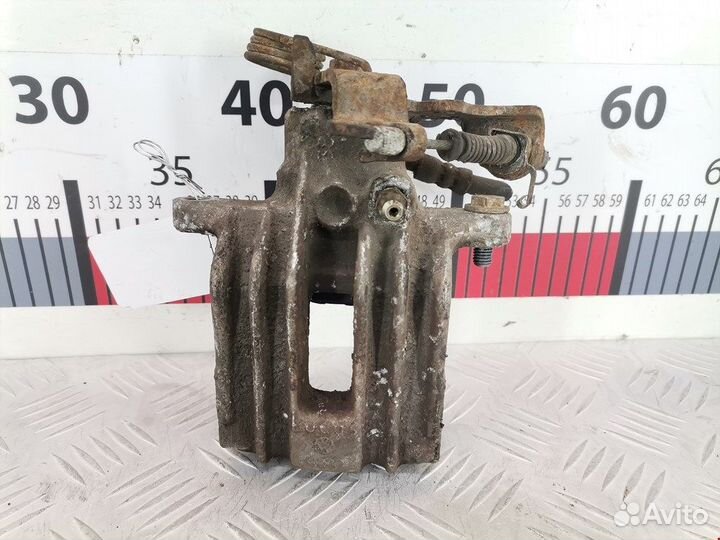 Суппорт задний правый для Volkswagen Passat 5