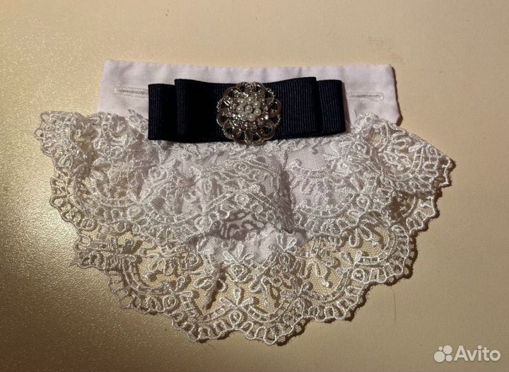 Воротник жабо