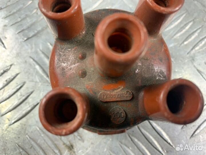 Крышка трамблера Volkswagen Golf