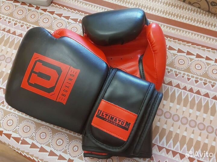 Боксерские перчатки 14 oz