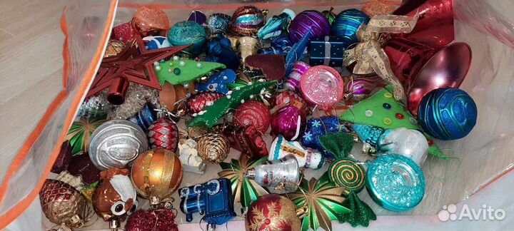 Ёлка пвх 1,8 м игрушки в придачу
