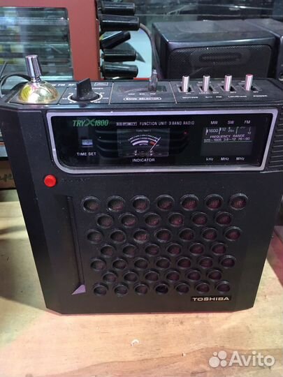 Радиоприемники Sanyo, Toshiba, Fisher