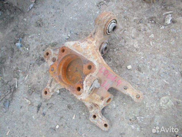 Кулак задний левый KIA Ceed