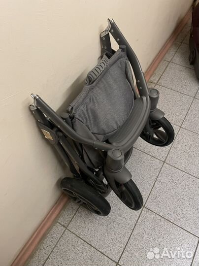 Детская коляска