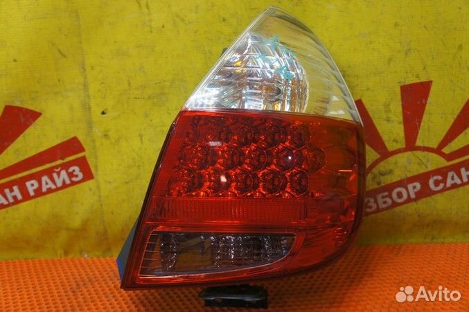 Фонарь Honda Fit