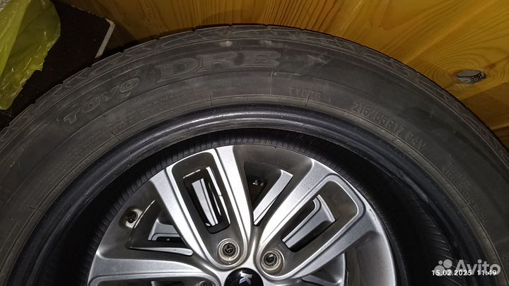 Toyo DRB 215/55 R17 94V