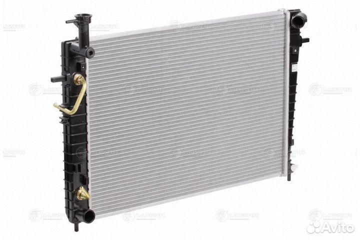Радиатор охлаждения Киа Спортаж 04- 2.0i/2.7i АКПП