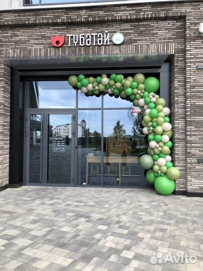 Оформление входной группы Гирлянда из шаров