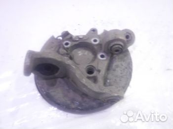 Кулак задний левый Вольво