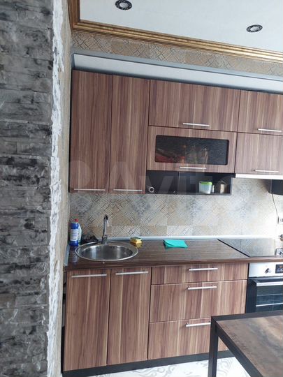 2-к. квартира, 50 м², 3/9 эт.