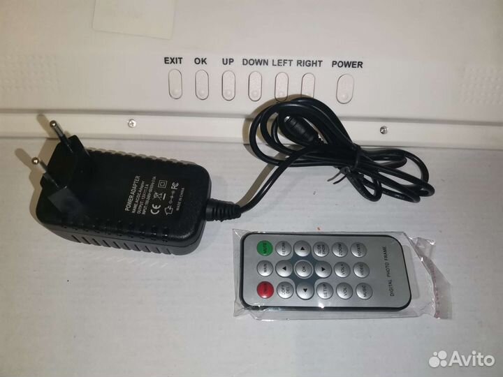 Цифровая фоторамка 18,5