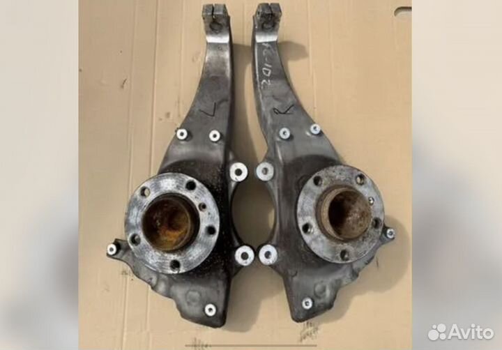 Кулак передний BMW f01 f02 f07