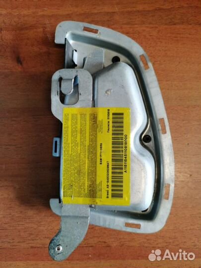 Подушка безопасности правая Peugeot 307 2001