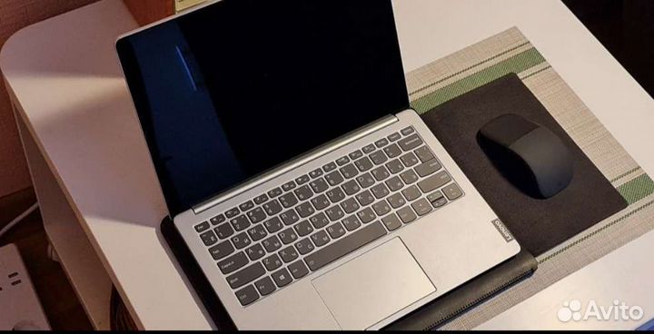 Ноутбук lenovo