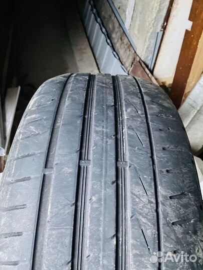 Yokohama BlueEarth RV02 225/45 R19