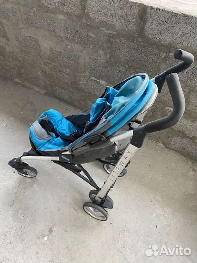 Легкая прогулочная коляска