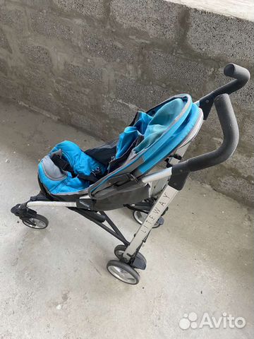 Легкая прогулочная коляска
