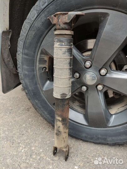 Амортизатор Jeep grand cherokee wk2 nivomat задний