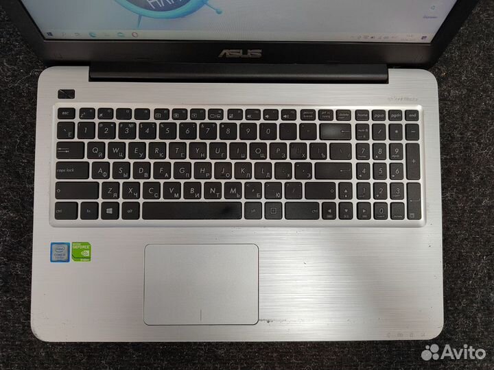 Ноутбук Asus X556U i5-7200U, GF 940MX 2GB