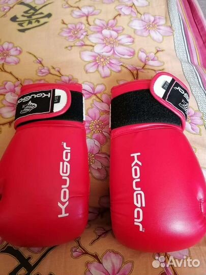 Боксерские перчатки