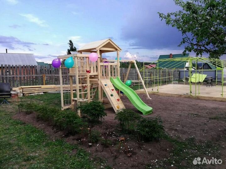 Детские уличные площадки домики горка качели