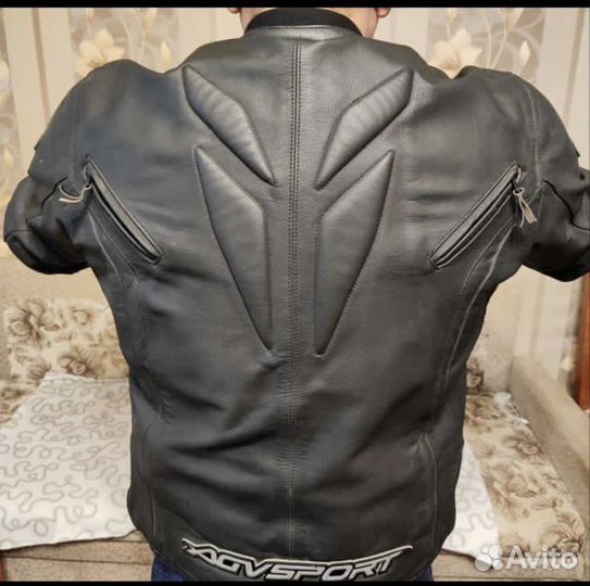 Мотокуртка кожаная мужская