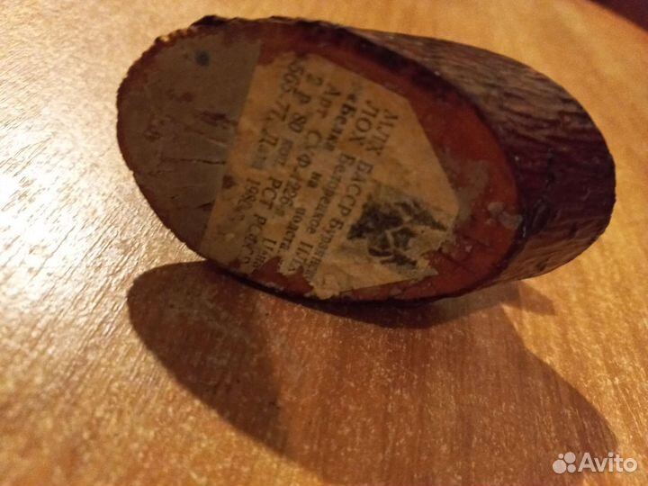 Белочка из дерева