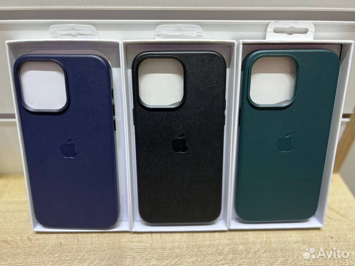 Кожаный чехол Leather Case MagSafe для iPhone 14