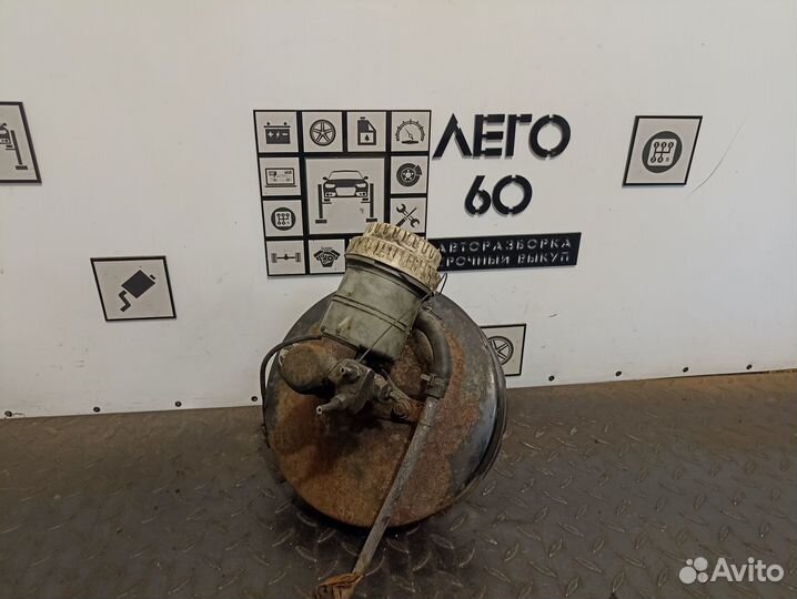 Усилитель тормозов вакуумный Mitsubishi Pajero 1