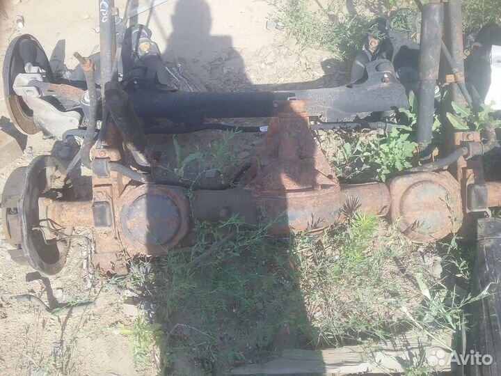 Митсубиси монтеро спорт мост задний